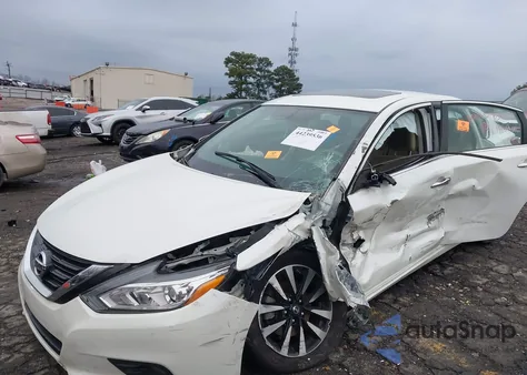 2018 Nissan Altima 2.5 Sv z USA, uszkodzony, nr VIN 1N4AL3AP0JC225923